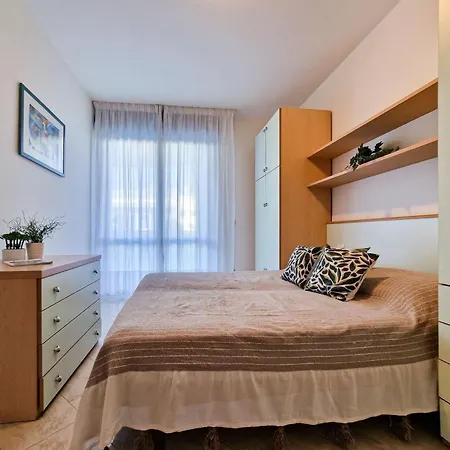 Modern Beachside Flat-beahost Apartamento