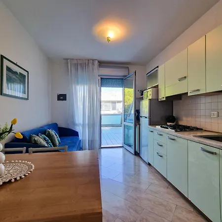 Daire Modern Beachside Flat-beahost